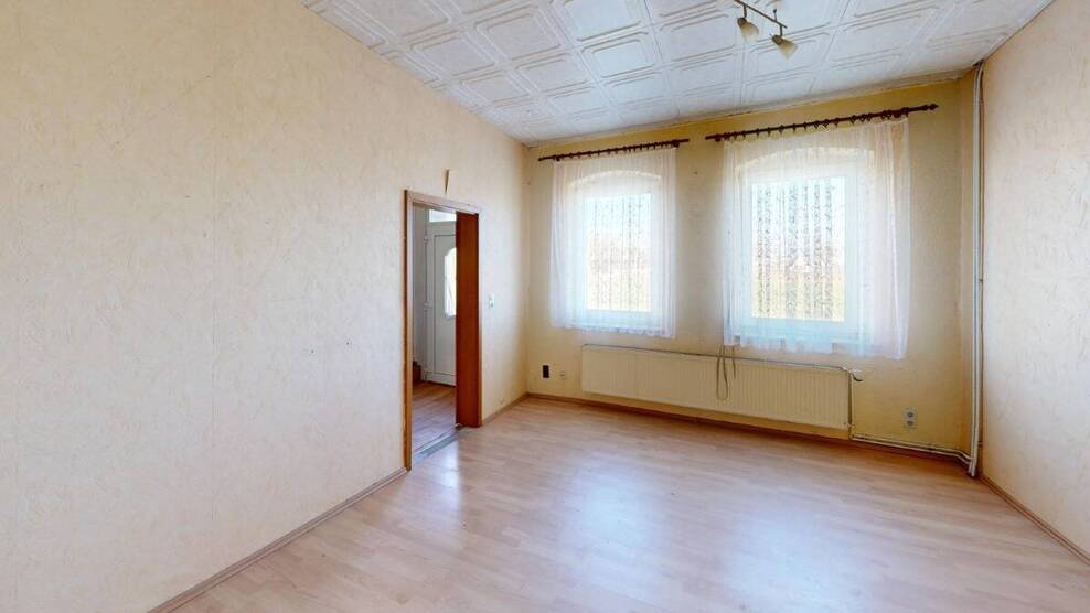 Ohne Käuferprovision!!! Eigenheim am Ortsrand zum Renovieren und Wohlfühlen 3 zimmer