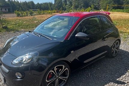 Opel Adam 97.800 km 8.250 &euro; Eitelborn 56337