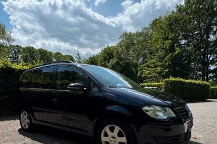 VW Touran 165.890 km 7.950 &euro; Delmenhorst 27751