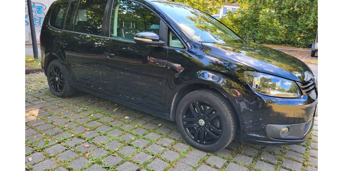 VW Touran 134.000 km 9.900 &euro; München 80939