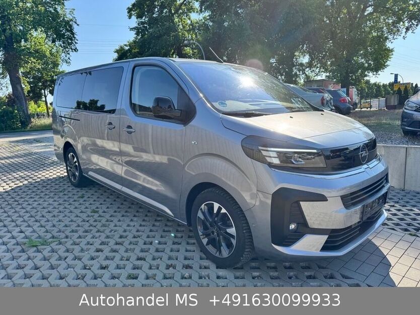 Zafira Life