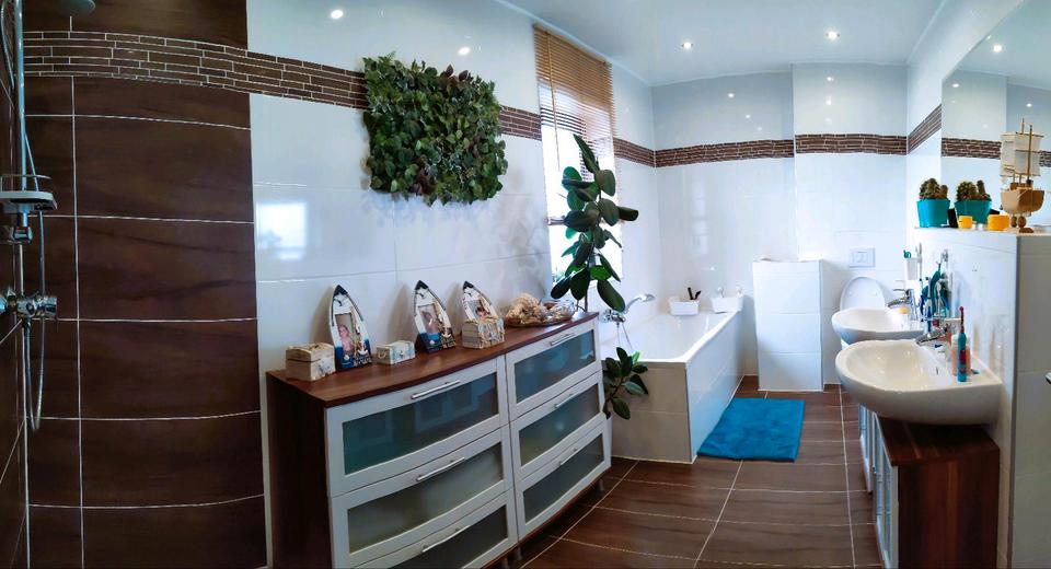 Modernes Wohnen mit Stil & Komfort: Stadtvilla mit Sauna & Garten 7.5 zimmer