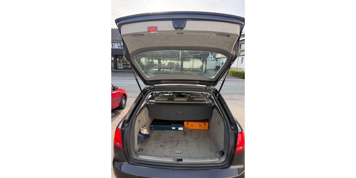 Audi A4 255.000 km 7.000 &euro; Bad Berleburg 57319