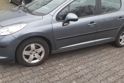 Peugeot 207 108.000 km 2.980 € Mainz 55130