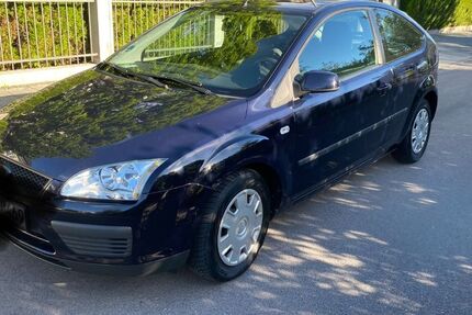Ford Focus 124.800 km 3.400 € München 81373