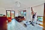AS ImmobilieN: 3 br 2.5 bath detached house, garage, fitted kitchen, yard, fireplace, patio, office