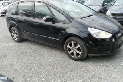 Ford S-Max 179.000 km 1.999 &euro; Remshalden 73630