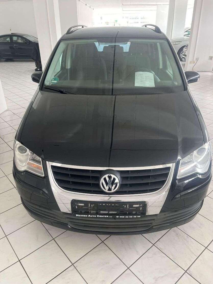 VW Touran 178.000 km 2.999 € Bad Vilbel 61118