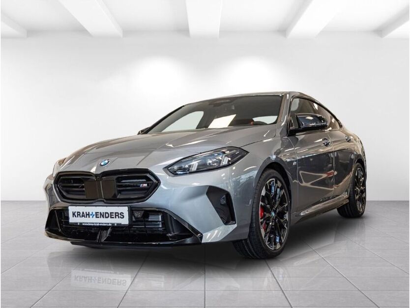 M235
