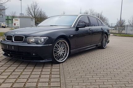 BMW 745