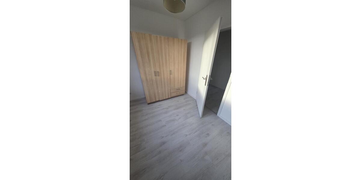 Etagenwohnung Emmerthal - 5 Zimmer, 110 m&sup2;, 850&euro; | Angebot:26099719