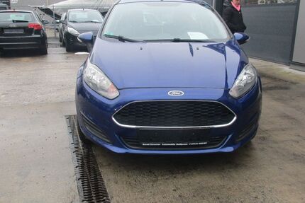 Ford Fiesta 140.900 km 3.990 &euro; Heilbronn 74081