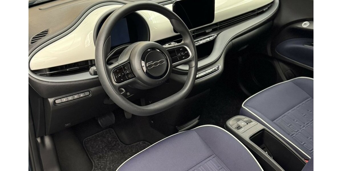 Fiat 500e Action CarPlay Android Automatik 1.Hand 23.004 km 13.120 &euro; Lich 35423