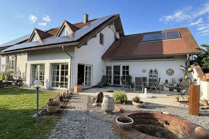 Haus Furth im Wald - 11 Zimmer, 320 m&sup2;, 449.000&euro; | Angebot:27355840