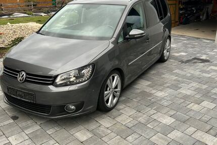 VW Touran 177.000 km 7.900 &euro; Weißenfels/OT Lobitzsch 06667