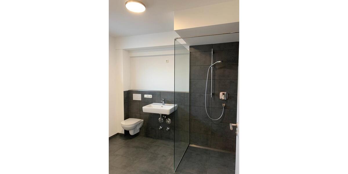 Erdgeschoßwohnung Söchtenau - 3 Zimmer, 95 m&sup2;, 1.400&euro; | Angebot:25362797