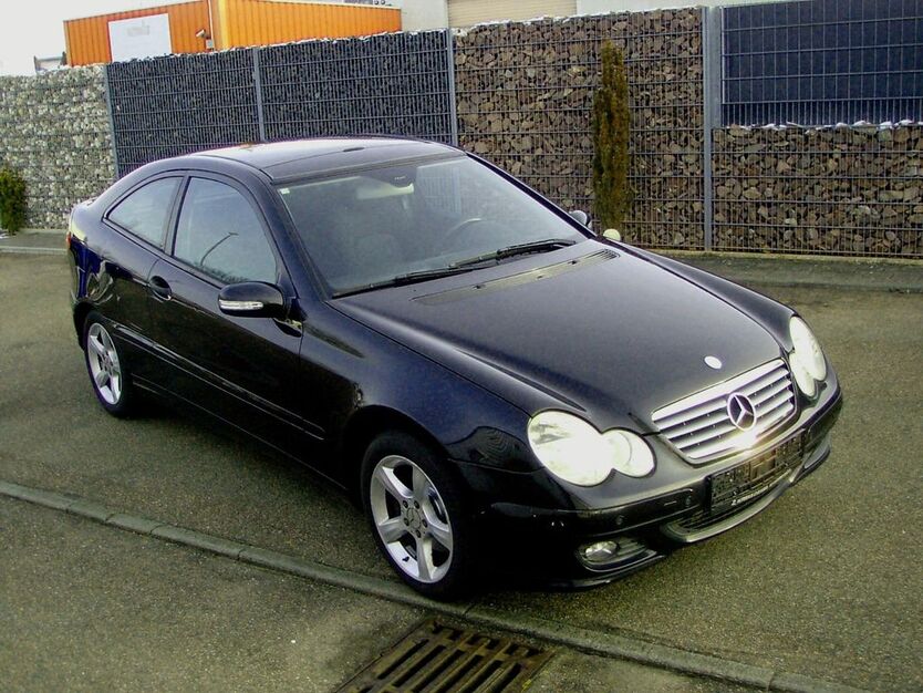 Mercedes-Benz CL 220 195.000 km 5.800 € Heuchlingen 73572