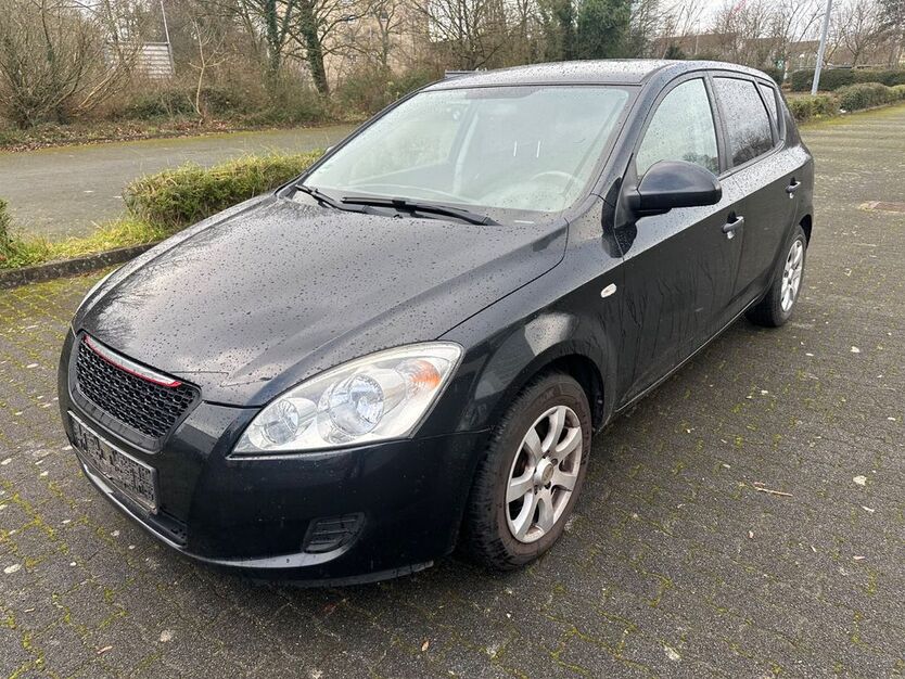 Kia ceed / Ceed 107.000 km 3.990 € Hanau 63452