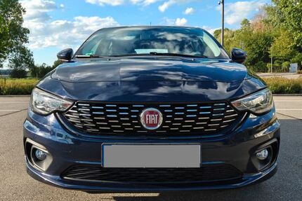 Fiat Tipo 125.000 km 6.400 &euro; Weingarten 88250