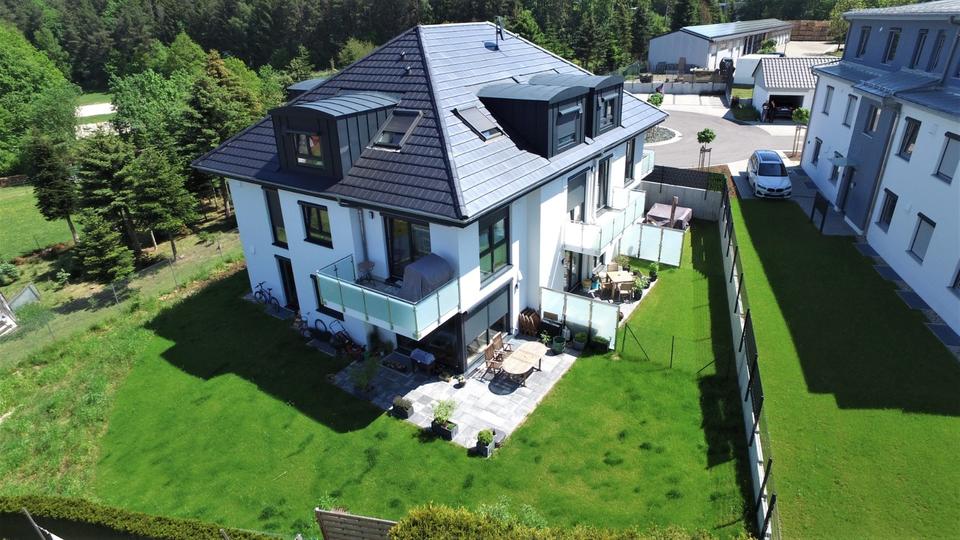 NEUBAU! 3,5-Zimmer-Gartenwohnung einmaligen Blick über Roding! 4 zimmer