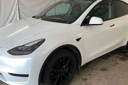 Tesla Model Y 73.736 km 29.750 &euro; Steinbach-Hallenberg OT Herges-Hallenberg 98587