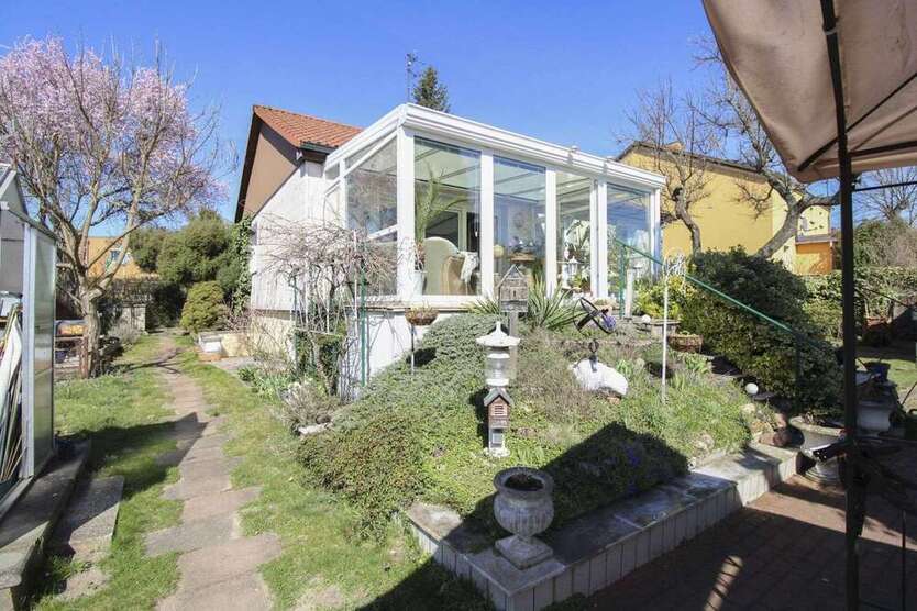 Haus zum Kaufen in Potsdam 599.000 € 94.49 m²