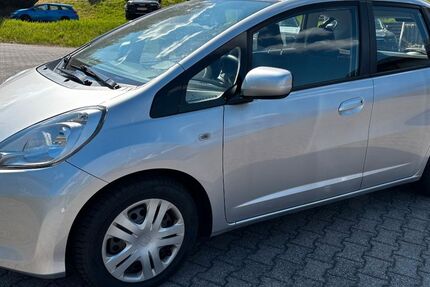 Honda Jazz 24.795 km 9.750 &euro; Suhl 98529