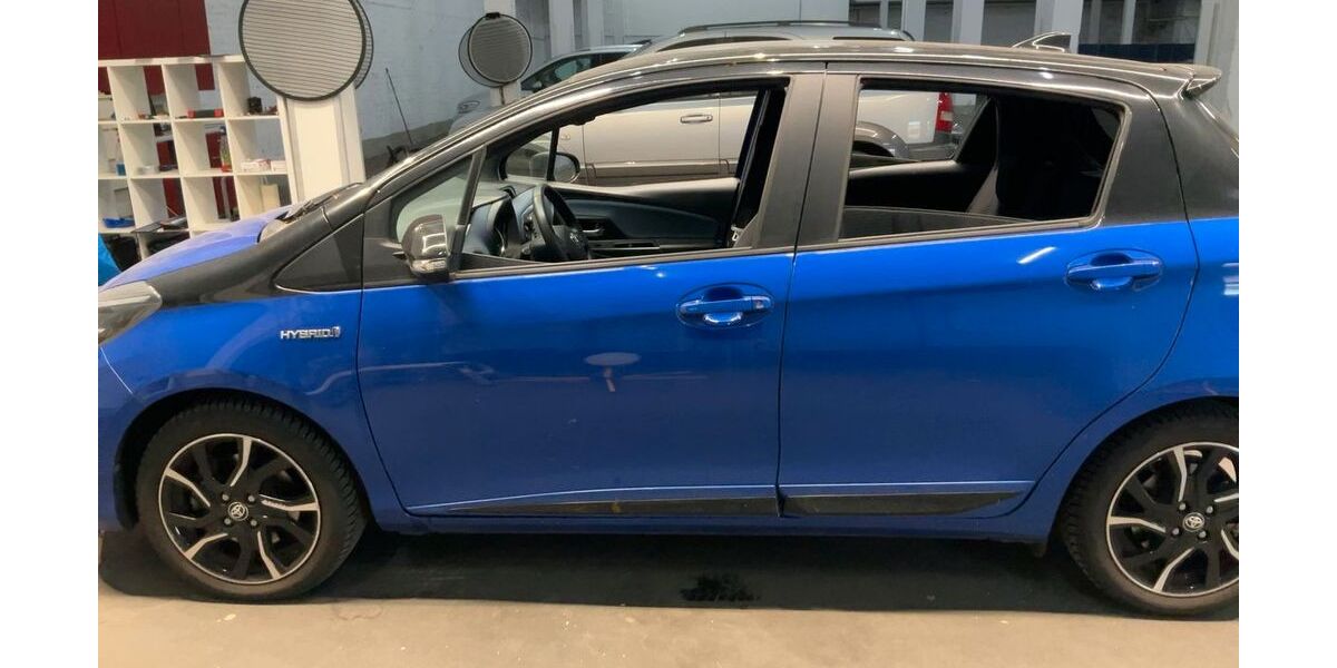 Toyota Yaris 31.467 km 15.600 &euro; Loddin 17459