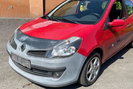 Renault Clio 210.000 km 899 &euro; Gummersbach 51645