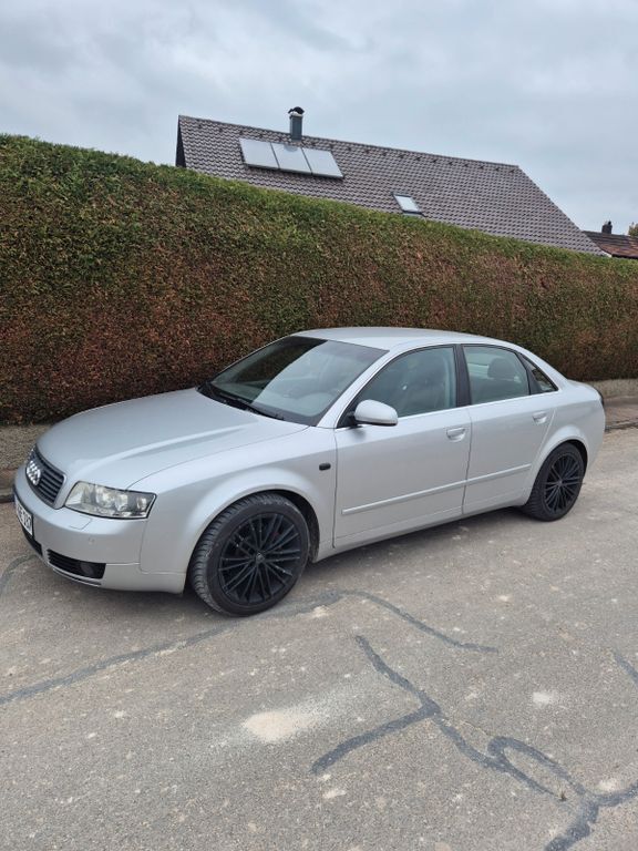 Audi A4 280.000 km 2.200 € DILLINGEN 89407