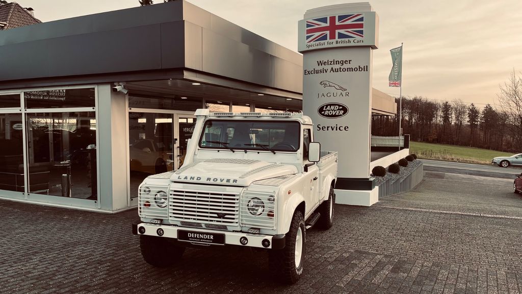 Land Rover Defender 96.772 km 35.500 &euro; Remscheid 42897