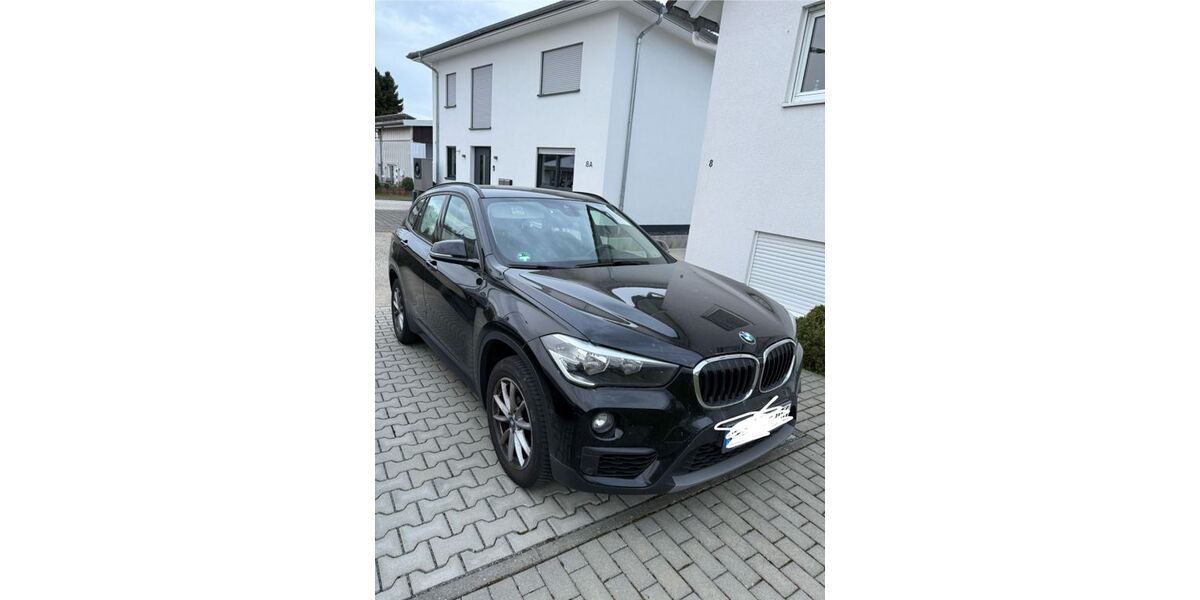 BMW X1 99.000 km 15.200 &euro; Lich 35423