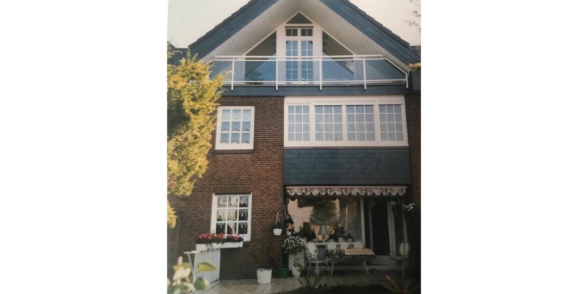 Reihenhaus Leverkusen Alkenrath - 5 Zimmer, 134 m&sup2;, 1.780&euro; | Angebot:25302183