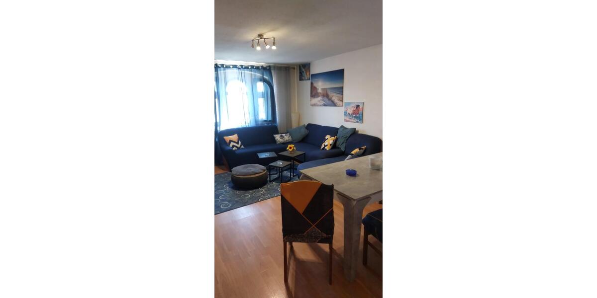 Etagenwohnung Werdau - 3 Zimmer, 70 m&sup2;, 390&euro; | Angebot:26411618
