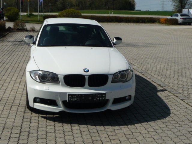 BMW 118 138.500 km 9.700 &euro; Geisenhausen 84144