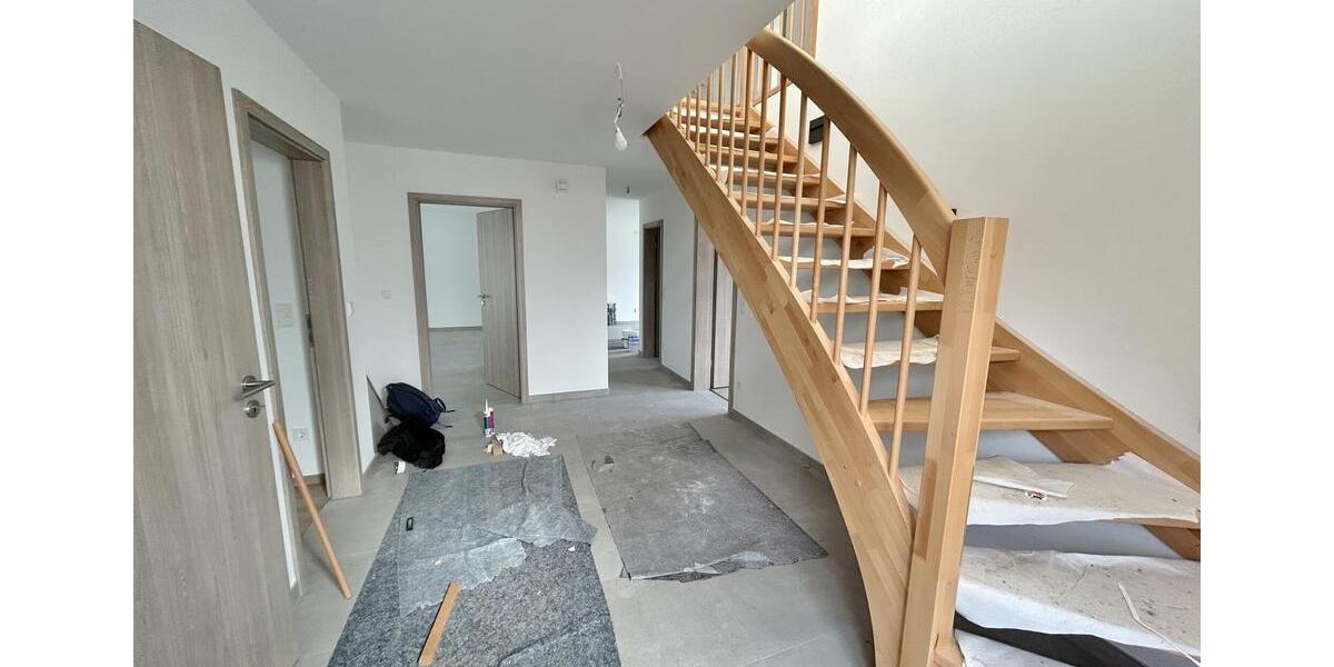 Einfamilienhaus Stuhr - 6 Zimmer, 205 m&sup2;, 2.100&euro; | Angebot:25477673