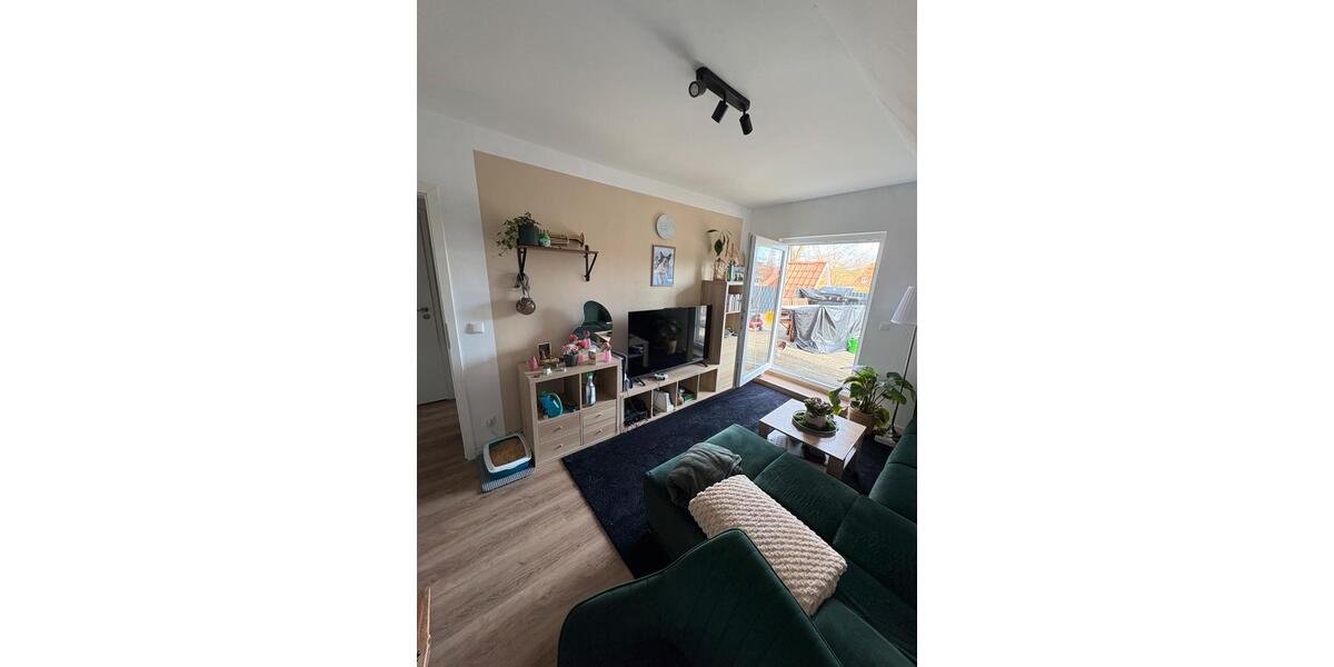 Dachgeschoßwohnung Adendorf - 3 Zimmer, 64 m&sup2;, 825&euro; | Angebot:25857206