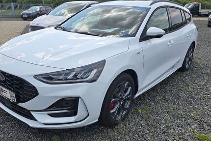 Ford Focus 1.430 km 34.225 € Goslar 38644