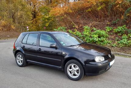 VW Golf 247.042 km 2.450 &euro; Tübingen 72007