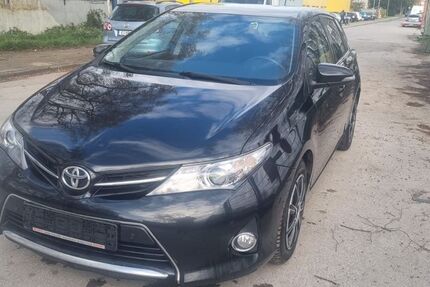 Toyota Auris 280.505 km 5.500 &euro; Essen 45326
