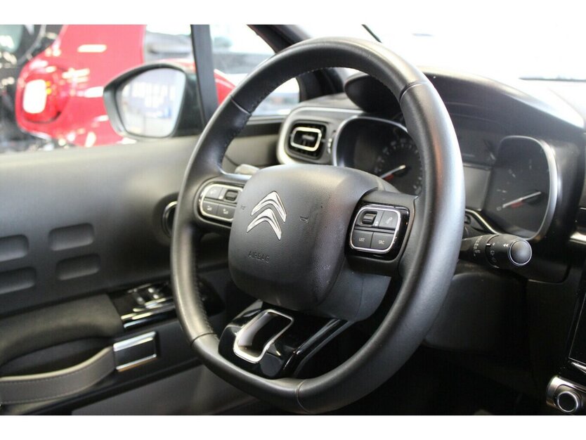 Citroen C3 PureTech 110 EAT6 Shine Pack 55.115 km 14.980 € Euskirchen 53881