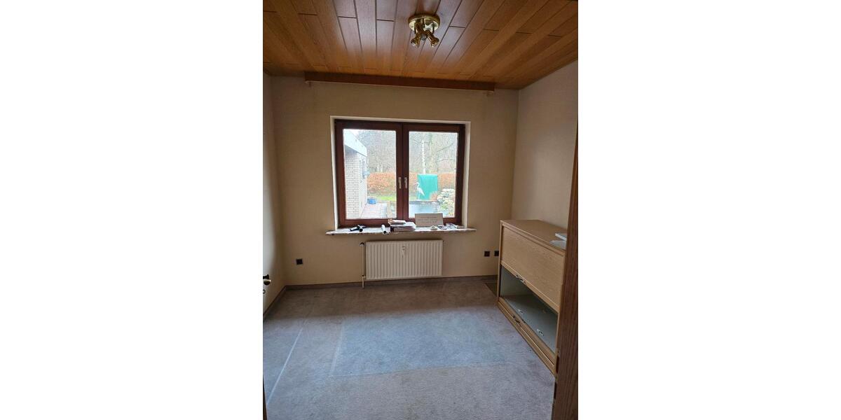 Erdgeschoßwohnung Wesselburen - 4 Zimmer, 111 m&sup2;, 1.370&euro; | Angebot:25963496