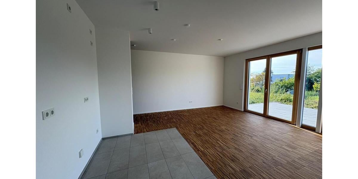 Maisonettenwohnung Saarbrücken Neue Bremm - 4 Zimmer, 95 m&sup2;, 1.045&euro; | Angebot:24780730