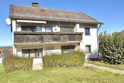 Haus Plößberg - 8 Zimmer, 237 m&sup2;, 220.000&euro; | Angebot:25697482