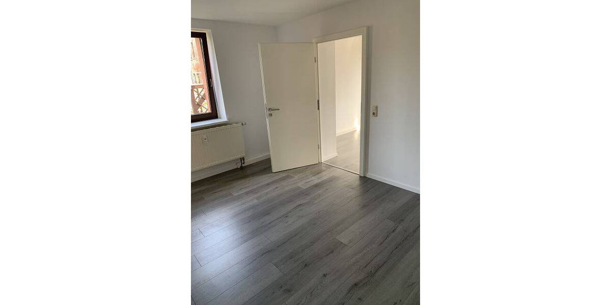 Überschaubar, vermietet und auch für Eigennutzer in ruhiger Lage - Mehrfamilienhaus, Wohnhaus Reinsdorf Vielau | Angebot:24042361