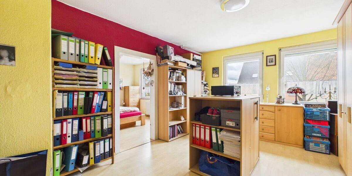 Doppelhaushälfte Gießen Kleinlinden - 7 Zimmer, 178 m&sup2;, 350.000&euro; | Angebot:26119405