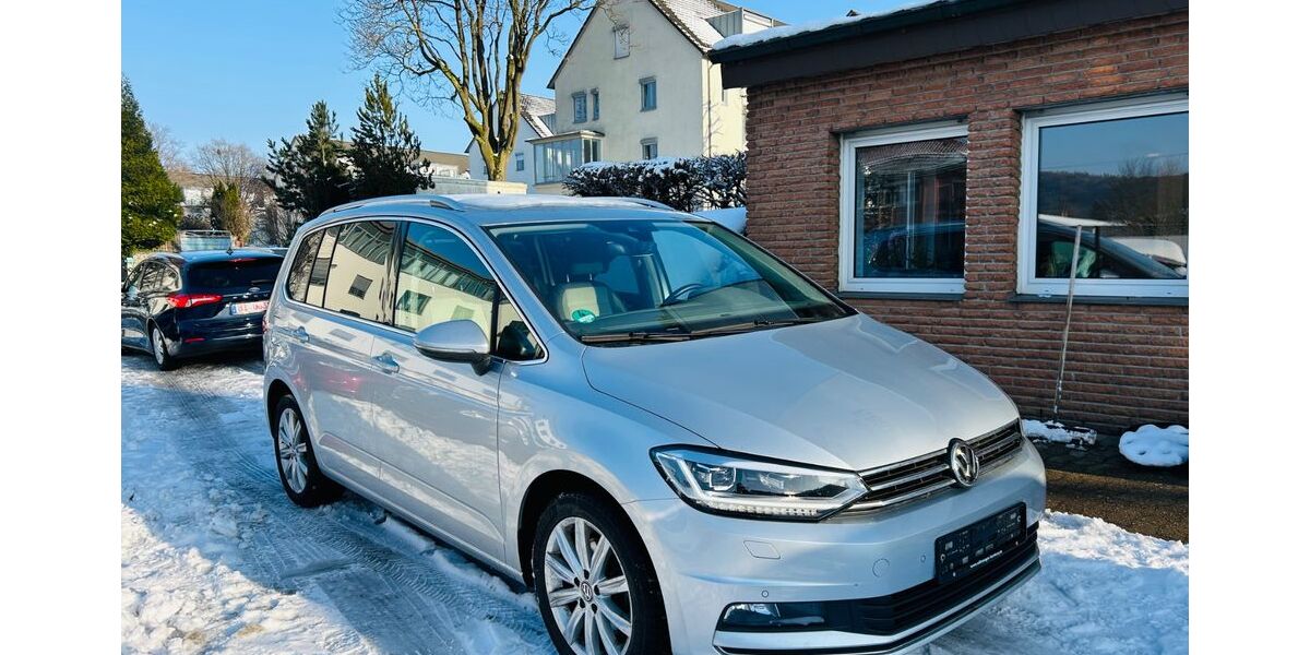 VW Touran 98.000 km 20.500 &euro; Bielefeld 33647