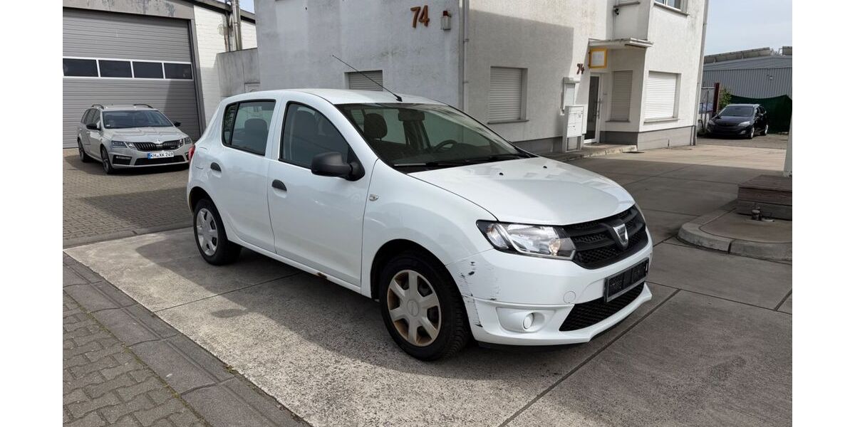 Dacia Sandero 320.000 km 1.950 &euro; Bad kreuznach 55545