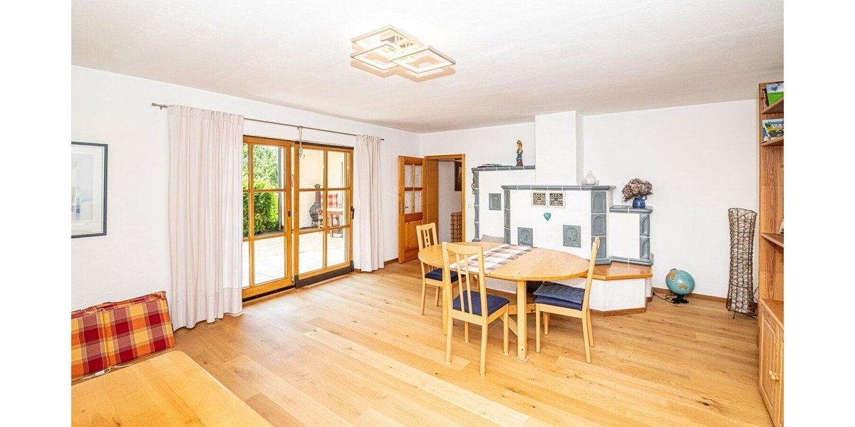 Top gepflegtes Ein- bis Zweifamilienhaus im Landhausstil in absolut ruhiger Lage - Einfamilienhaus Willmering / Geigen Geigen | Angebot:24605759