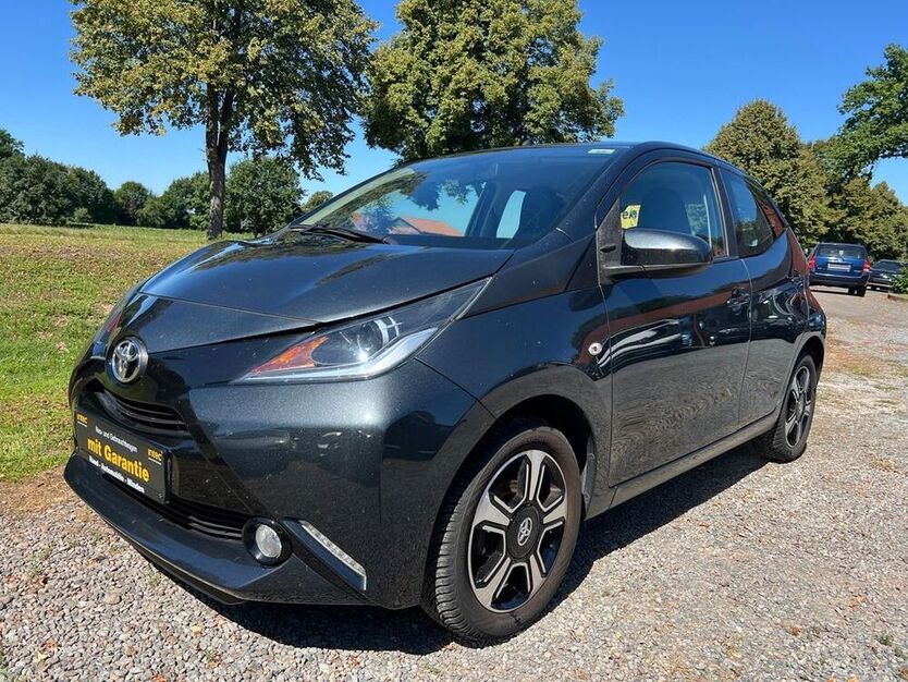 Aygo (X)